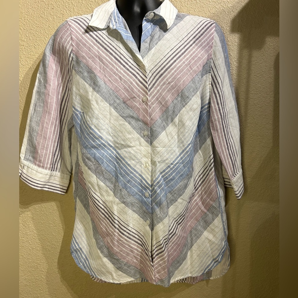 Chico’s No-Iron Tunic Blouse